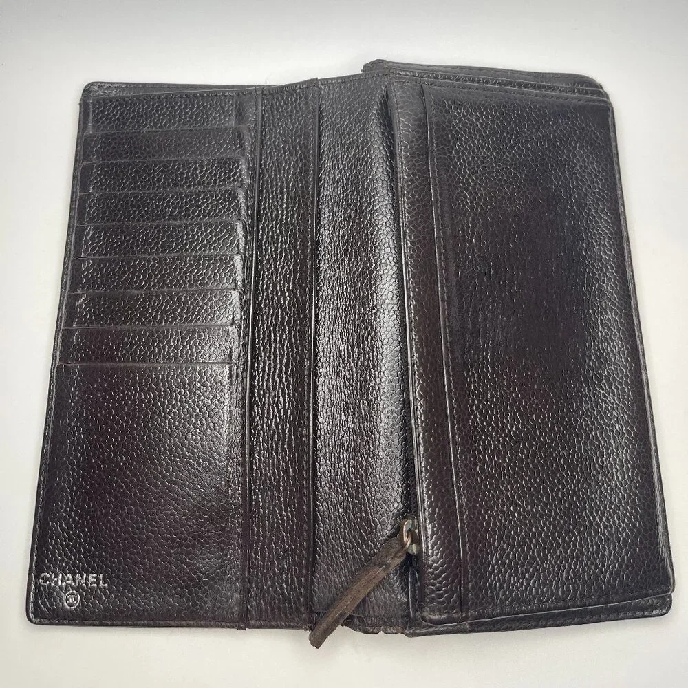 CHANEL Dark Brown Caviar Leather CC Bifold Wallet - Preowned - Picture 3 of 15